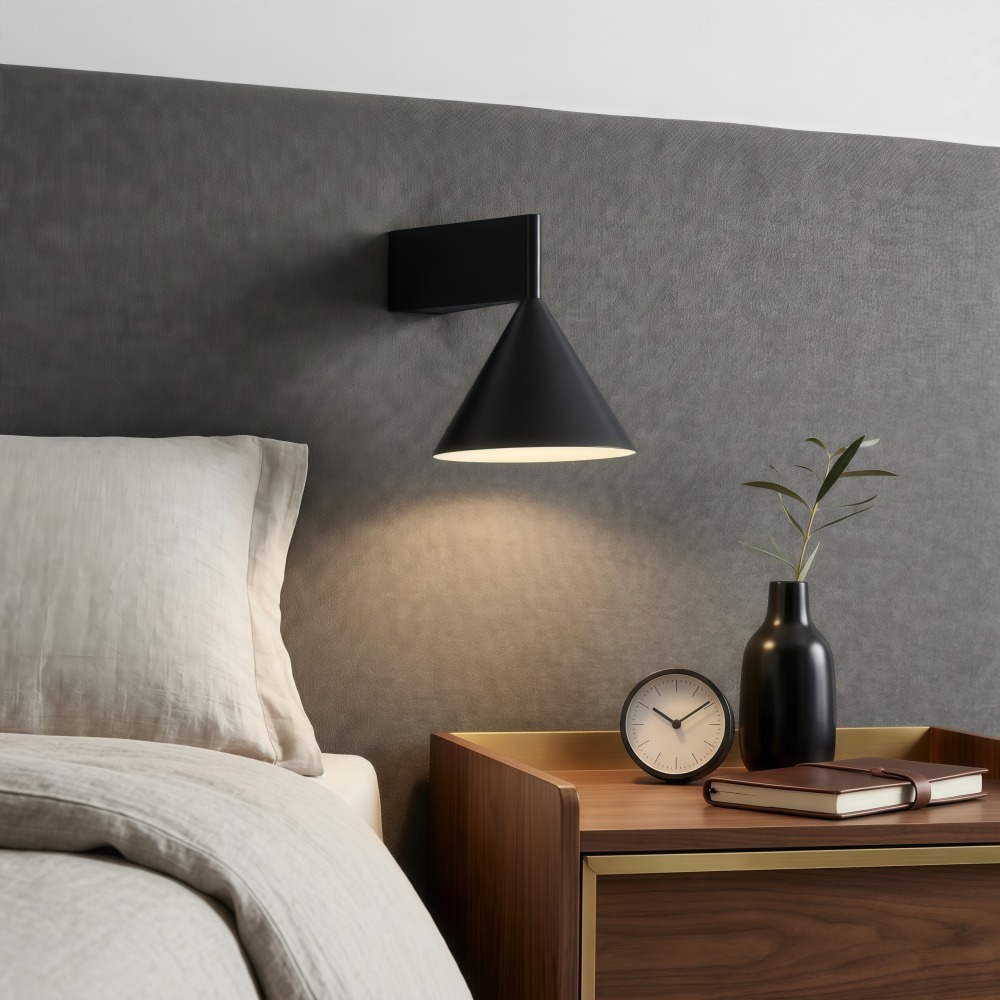 Metorq Wandleuchte im Schlafzimmer