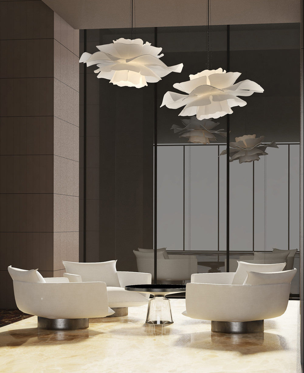 Nordic Flower Pendelleuchte im Lounge-Bereich