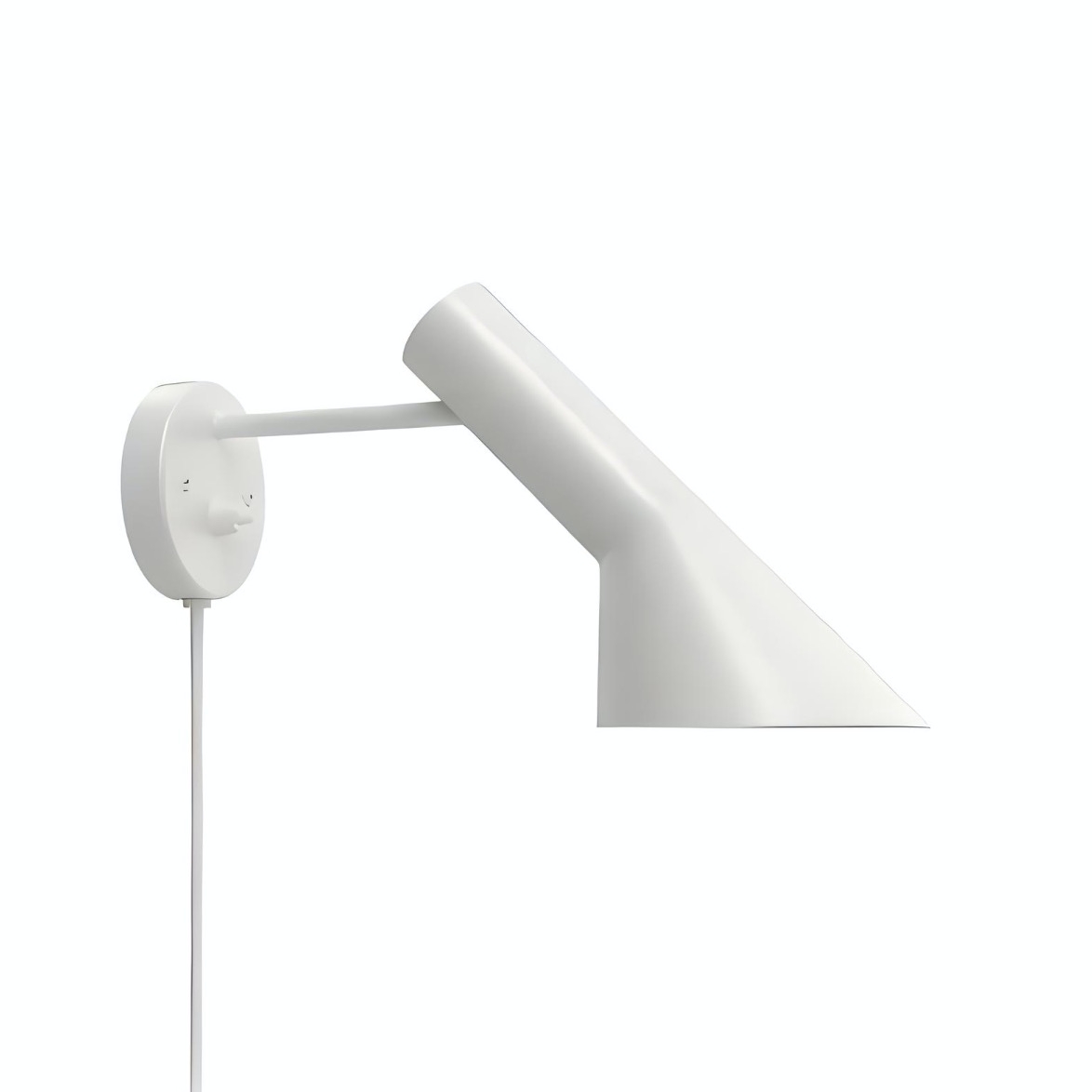 Weiße AJ Wandleuchte mit Stecker