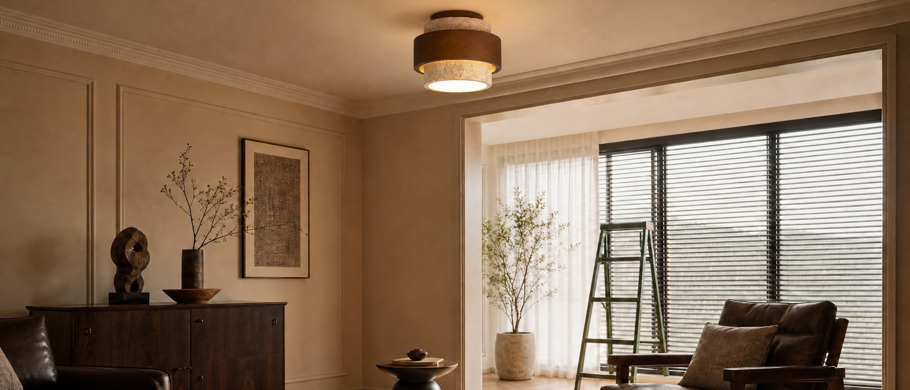 MokuStone Deckenlampe in einem ruhigen Wohnraum